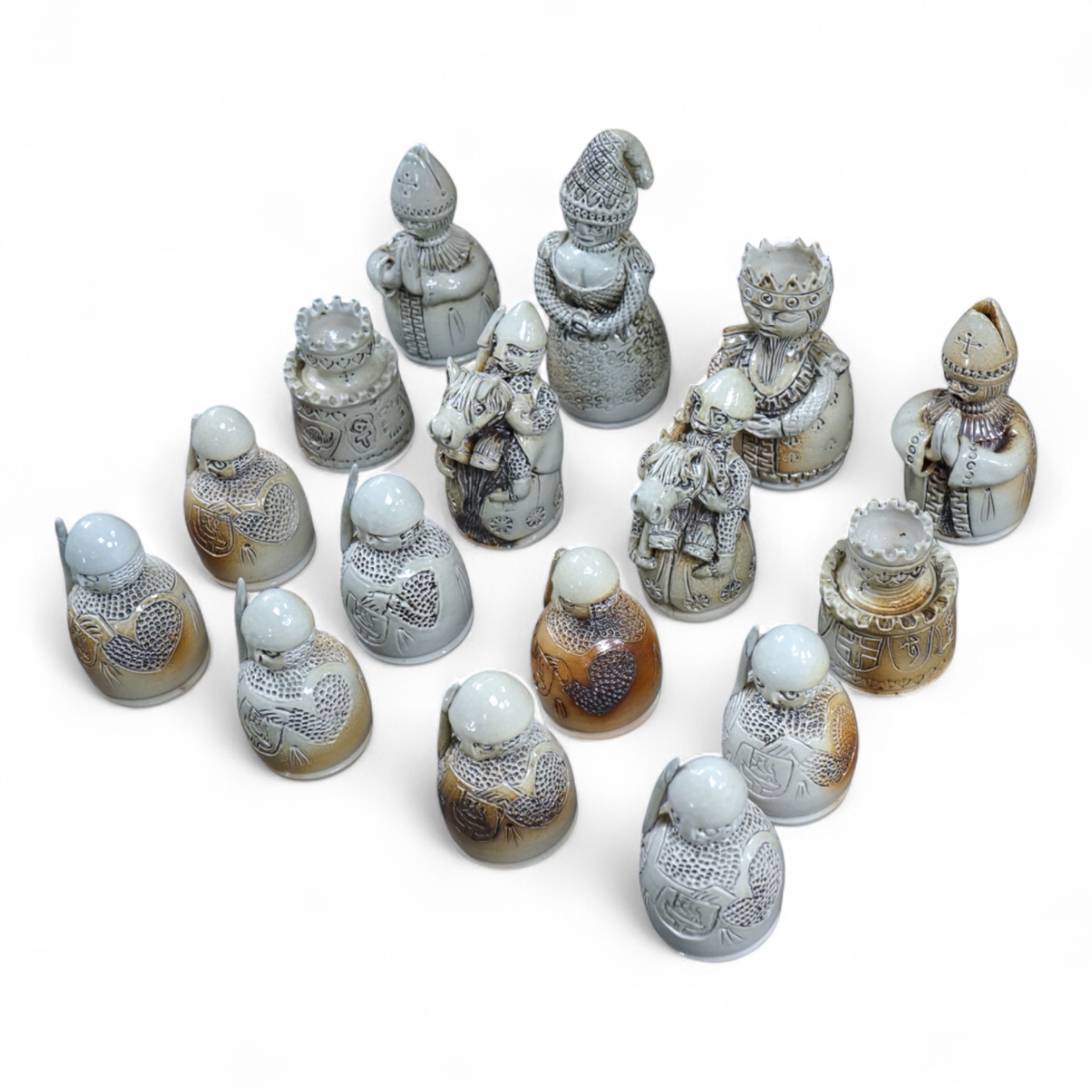 Guy Sydenham (1916-2005), set of 16 white side chess pieces, tallest 11.5cm
